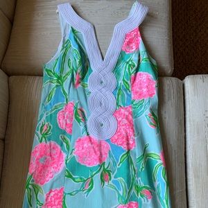 Lilly Pulitzer Vallie Shift size 4 Poolside Blue